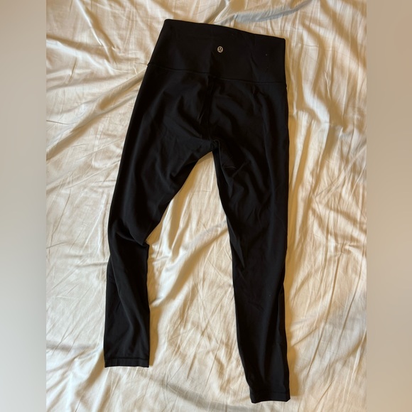 Lululemon Wunder Under Leggings - Picture 2 of 4